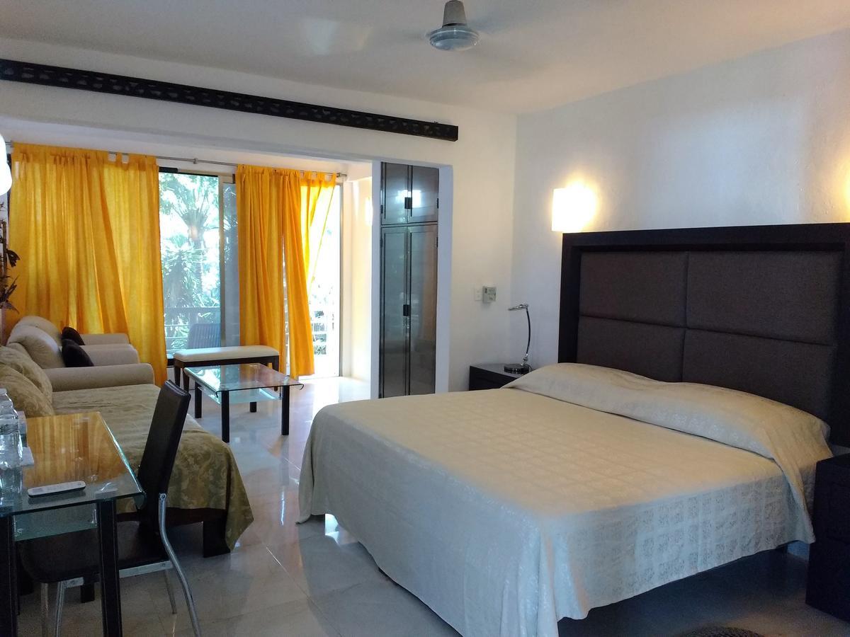 Villanovaceiba * Playa del Carmen